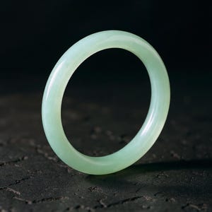 Brazalete de jadeíta birmana tipo A certificado de 59–61 mm / Jade verde translúcido de alta calidad / Pulsera de jade de lujo totalmente redondeada