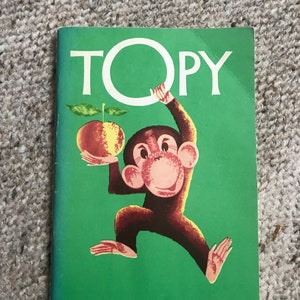 Livre pour enfants vintage estonien de l'époque soviétique en anglais « TOPY » de 1984 par l'auteur estonien Jaan Rannap. Beaucoup de belles illustrations rétro.