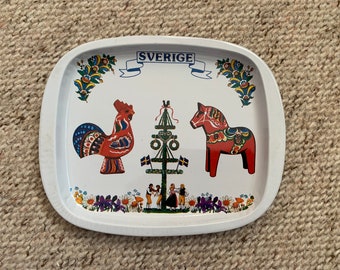 SWEDEN DALA HORSE - Vintage metal enamelware tray with symbols of Sweden - Folk symbols Sweden - Retro serving tray