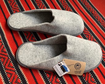 Ladies Natural Lamb Wool Felt Slippers - Made in Estonia - Comfortable Elegant and Warm non-slippery indoor shoes EU 39/40