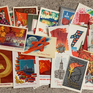 5 zufällige russische Feiertagsdrucke leere unbenutzte Postkarten von 1980's Mai Oktobertag Tag des Sieges Sichel Hammer Rote Fahne UdSSR Vintage