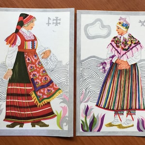 Set di 2 cartoline vintage degli anni '70 - Costumi popolari estoni - Made in Estonia - artista V.Tolli - Costumi nazionali estoni. Saaremaa, Kihnu