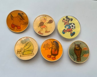 CARTOON BADGES. Vintage Broschen aus der Sowjetunion. Geschenkidee! Anime Knöpfe, hergestellt in der UdSSR in den 1970er Jahren. Vintage Sammelbroschüre