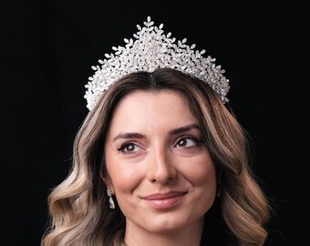 Wedding Tiara, Bridal Tiara, Wedding Crown, Bridal Crown, Bride Wedding Crown, Swarovski Crown, Bridgeton Tiara, Tiara, Crown Bride