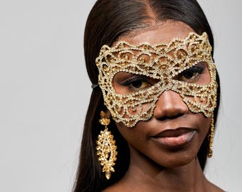 Gold Masquerade Mask with Matching Earrings for Festivals, Balls, Galas, Proms & Birthday