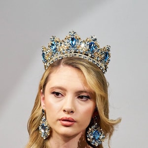 Royal Blue Bridal Tiara, Gold Crystal Princess Crown, Elegant Medium Height Wedding Crown
