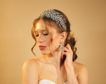 Crystal Leaf Wedding Tiara & Earring Set: Elegant Bridal Headpiece