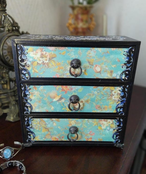 Commode à bijoux en bois style chinoiserie-victorienne, fait main unique, décor volumineux, Hauteur 28 cm, boîte rangement, cadeau chic luxe
