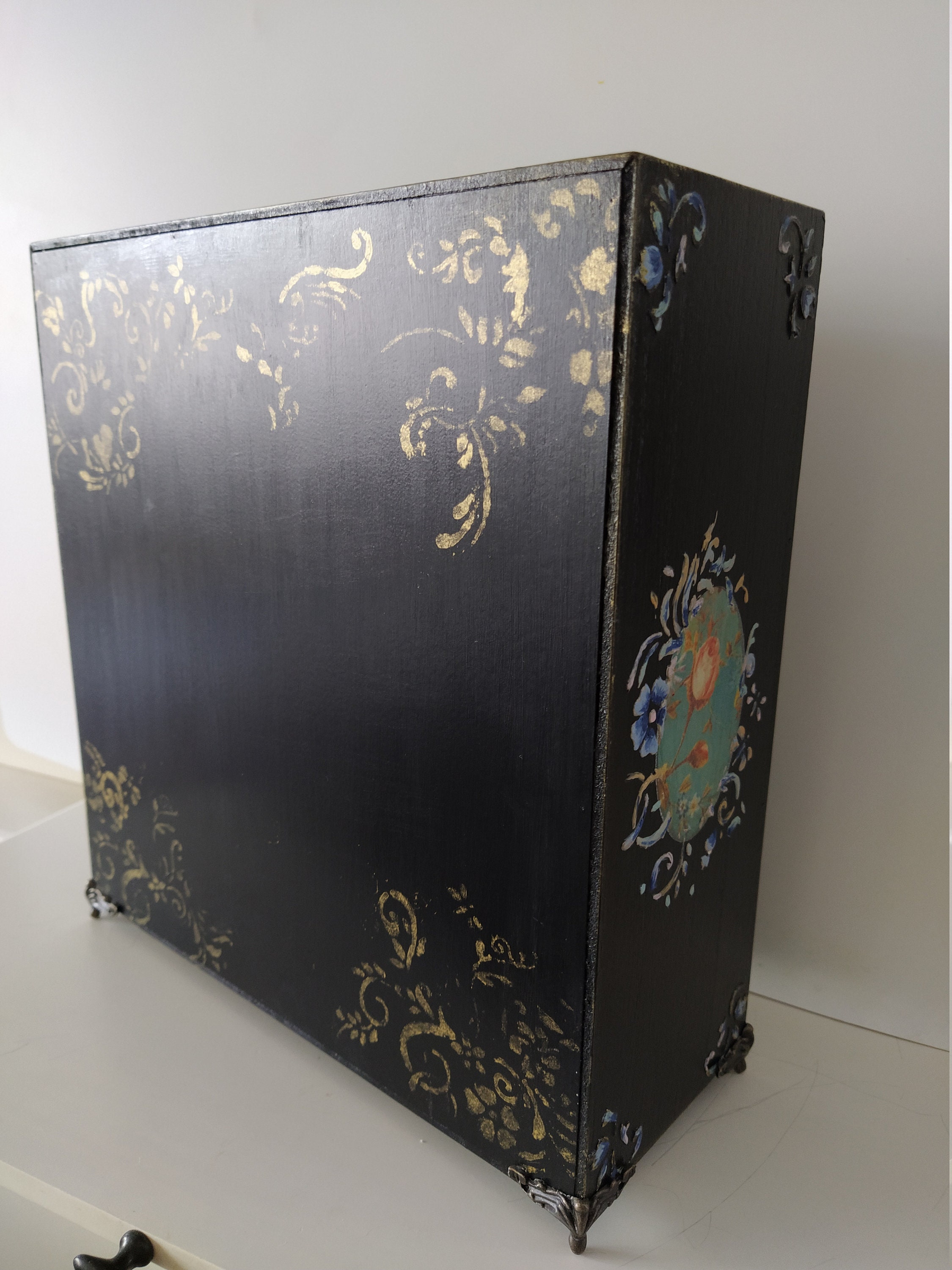 Ensemble chambre complet, lit en bois design moderne + table de chevet + commode + armoire, lit