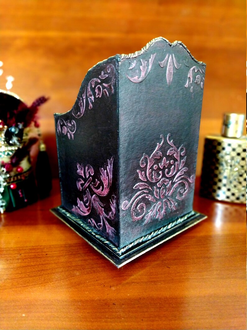 Organisateur de bureau "Soleil et Lune" style Dark Academy, unique, fait main, porte-crayons, rangement, cadeau pour homme, déco maison image 3