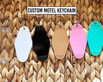Llavero personalizado de motel - Llavero retro de hotel - Llavero personalizado de regalo - Llavero ideal para rellenar la bota navideña