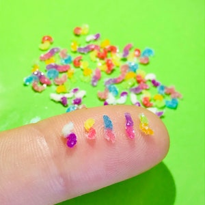Miniature Dolls House Sugary Sour Worm Süßigkeiten, Bonbon, bunte 50er-Packung 6th Scale