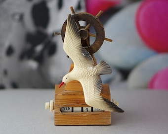 Franse Vintage Houten Eeuwigdurende Kalender Zeemeeuw Vogel en Boot - Mouette en bois - SOUVENIR KALENDRIER