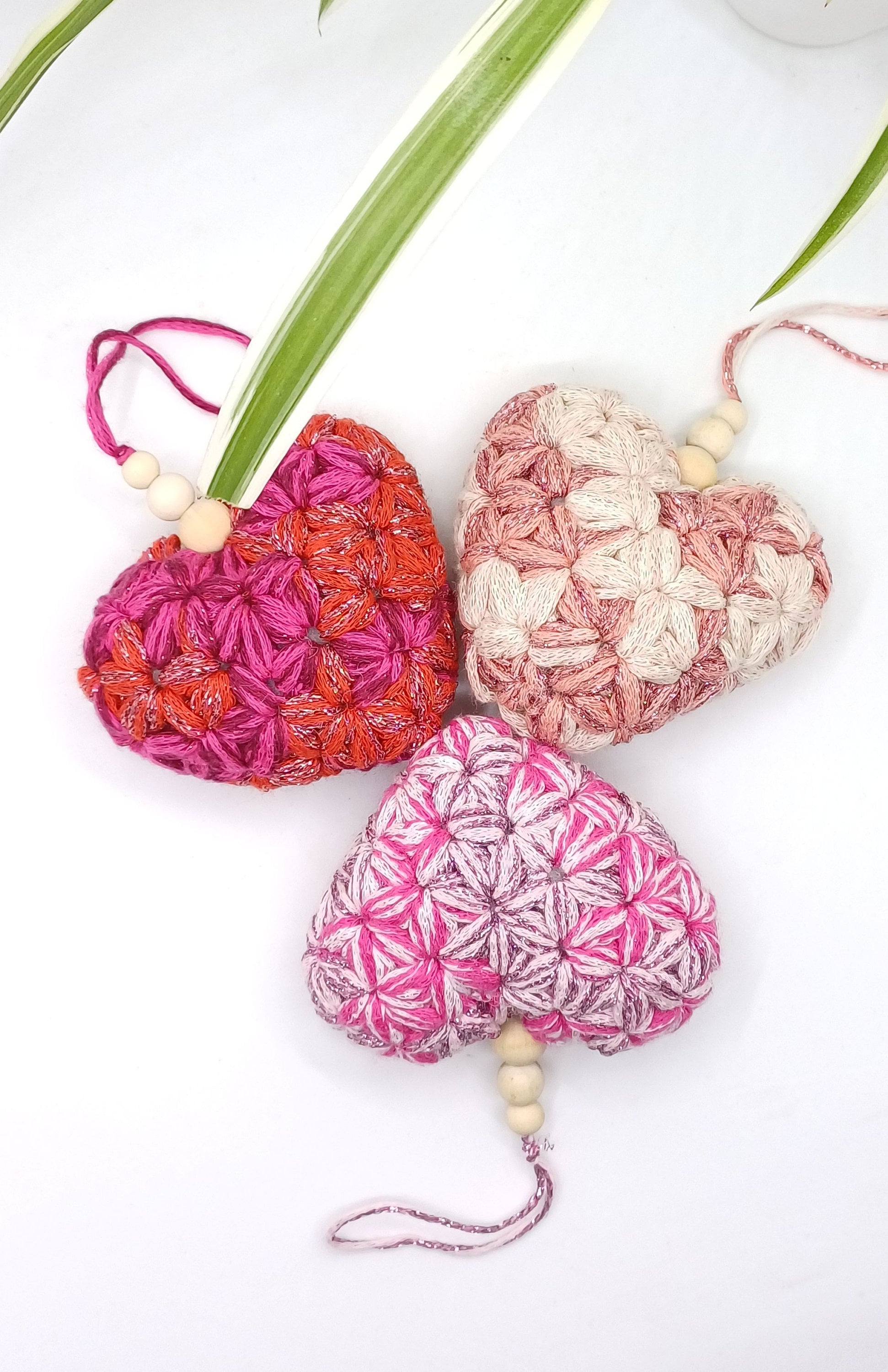 Jasmine Stitch Heart Decoration | Crochet 3D Heart | Heart Plushie