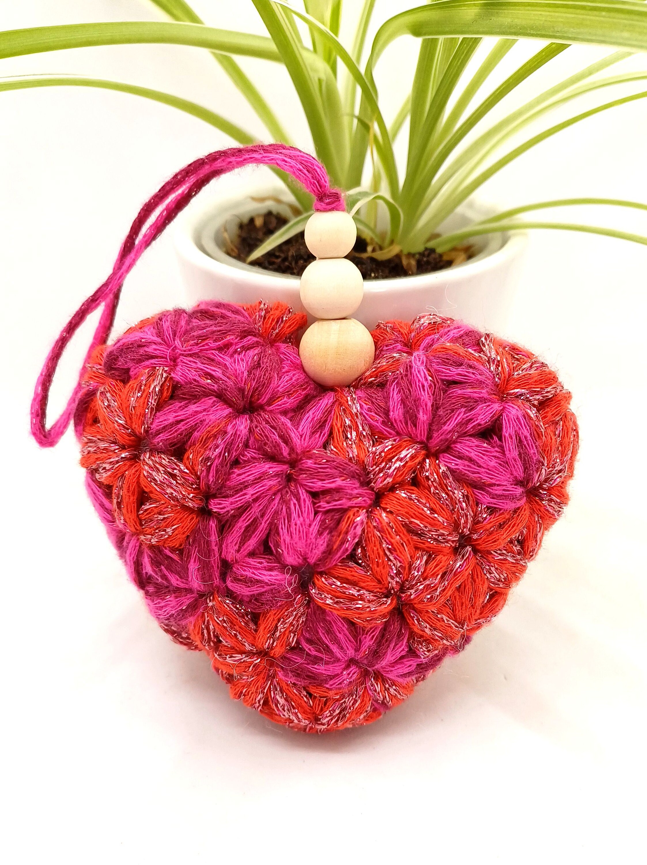 Jasmine Stitch Heart Decoration | Crochet 3D Heart | Heart Plushie