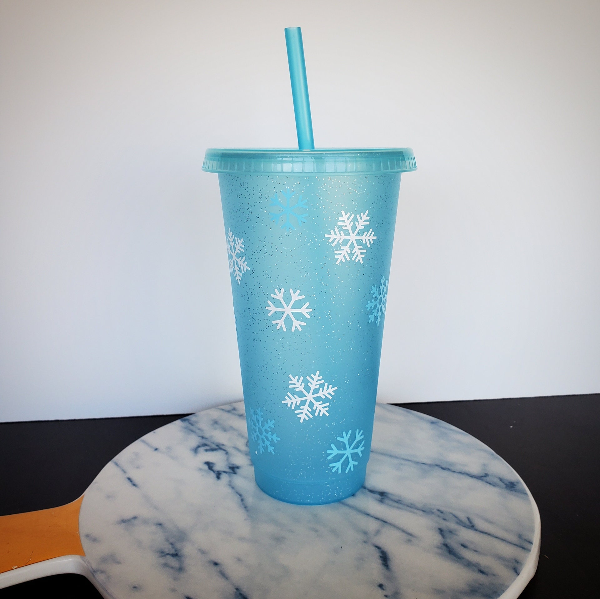 Confetti Snowglobe Cup with Lid & Straw - Winter Wonderland - 14oz
