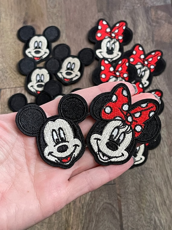 Disney Mickey Minnie Mouse Chenille Icon Towel Embroidery Applique Patches  For Clothing DIY Sew up Patch