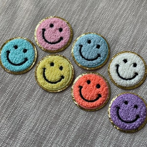 Chenille Smiley Face Iron On Patch