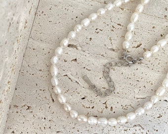 Collier de perles blanches d'eau douce | Collier de perles classiques de haute qualité en argent sterling | Collier de mariage | Collier ras de cou perlé