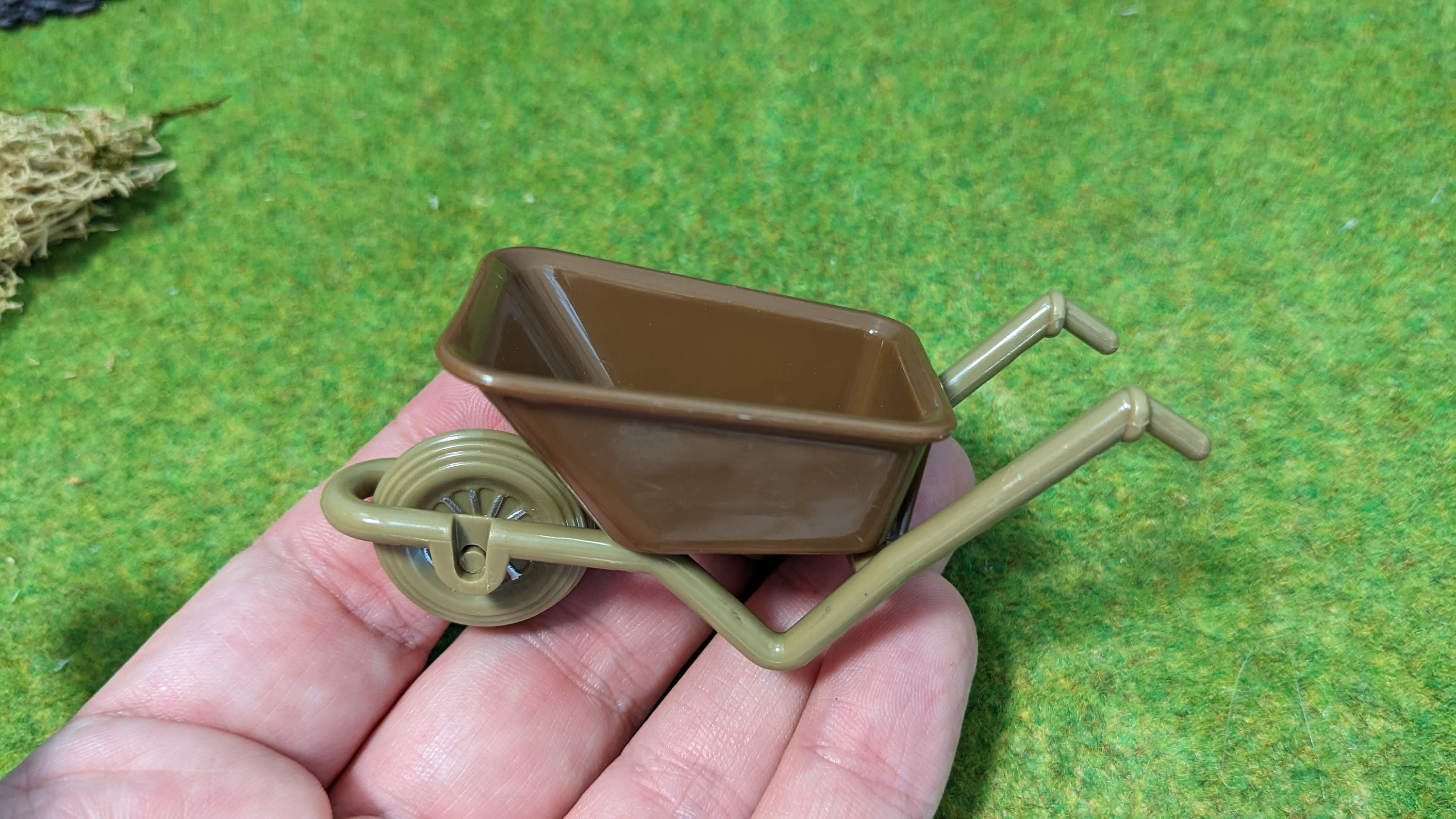 Wheelbarrow in 1/12 as an accessory for gnomes or dollhouse, dollhouse, doll accessories, small gnome construction site etc. from DE