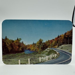 vintage des années 1950 Sault Ste. Carte postale pittoresque au bord de la route de Marie avec message manuscrit