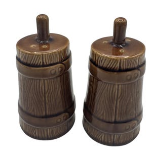 Vintage Barrel-Shaped Brown Ceramic Salt & Pepper Shakers