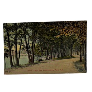Carte postale vintage Lovers Lane Deal Lake Asbury Park N.J. 24061 pittoresque