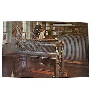 Processus de tissage de cartes postales d'Amana, Iowa, distribué par Woolen Mill