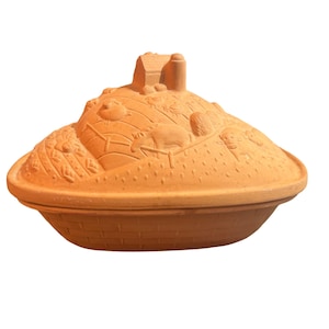 Vintage Terra Cotta Gallery Originals Clay Baker With Embossed Farm Scene 1984