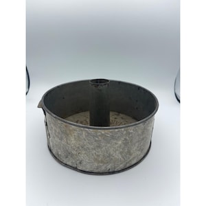 Vintage Swans Down Cake Flour Metal Cake Pan Side Vents 8.5  Farmhouse Decor