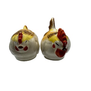 Ceramic Chicken Salt & Pepper Shakers Hand-Painted Yellow Brown Red Farmhouse