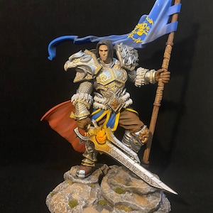 Warcraft Varian Wrynn statue 1/8 Scale Total38cm collectible image 2