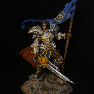 Warcraft Varian Wrynn statue 1/8 Scale Total38cm collectible image 10