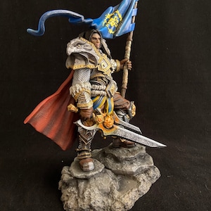 Warcraft Varian Wrynn statue 1/8 Scale Total38cm collectible image 6