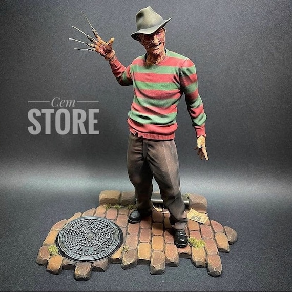 1/6 Freddy Krueger Resin Statue - Elm Street Hand Painted