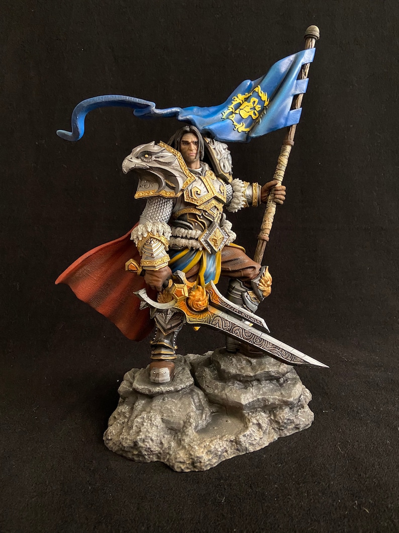 Warcraft Varian Wrynn statue 1/8 Scale Total38cm collectible image 5