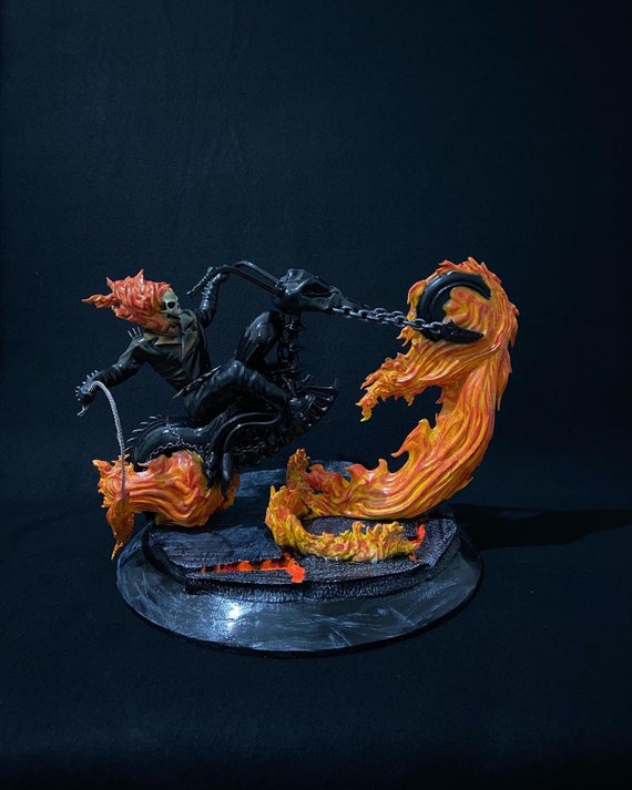 MARVEL GHOSTRIDER フィギュア Ghost Rider Statue 40x40x40 Marvel Collectible - Etsy
