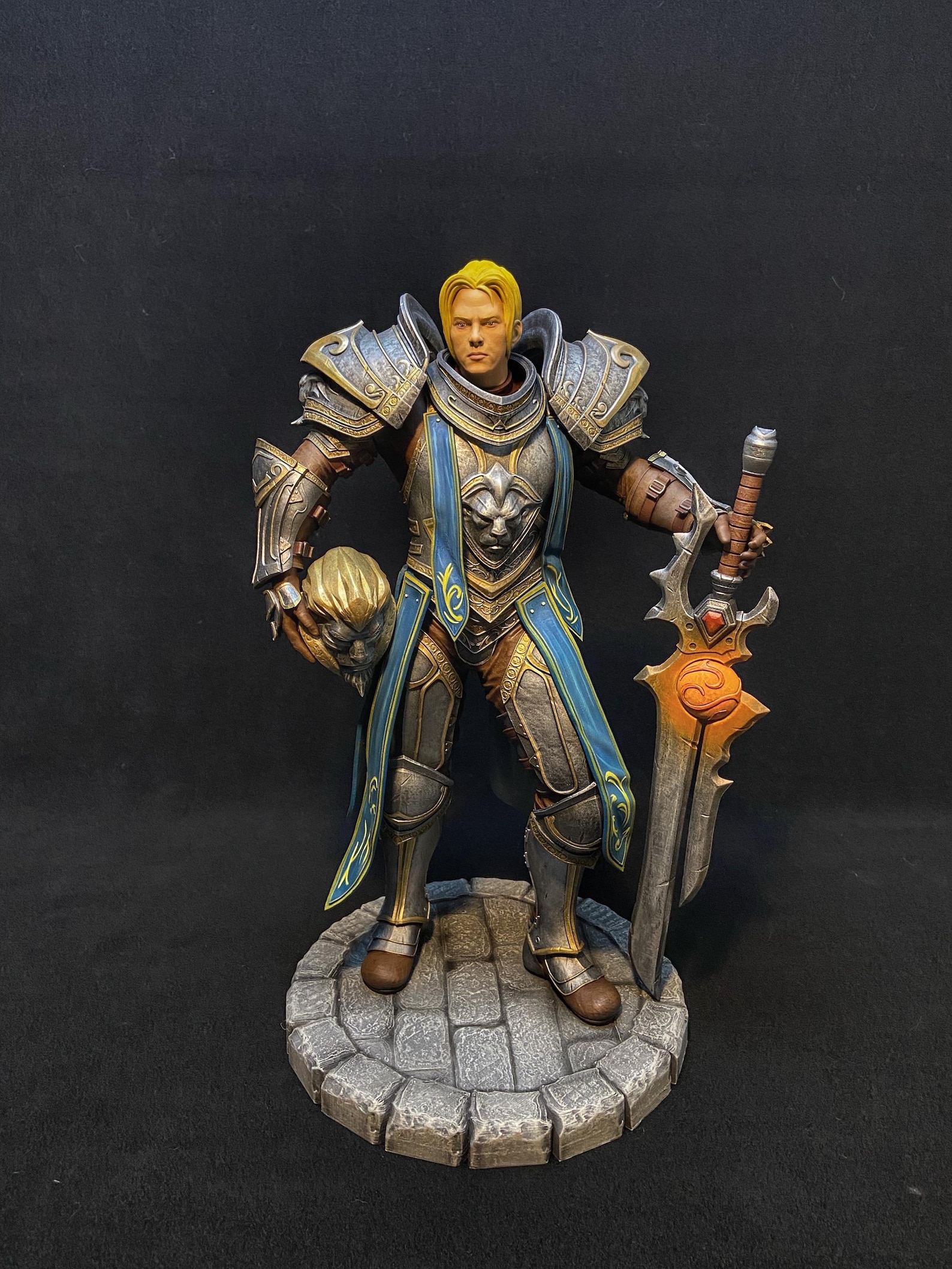 Anduin Wrynn Statue - World of Warcraft Collectible - Etsy Canada