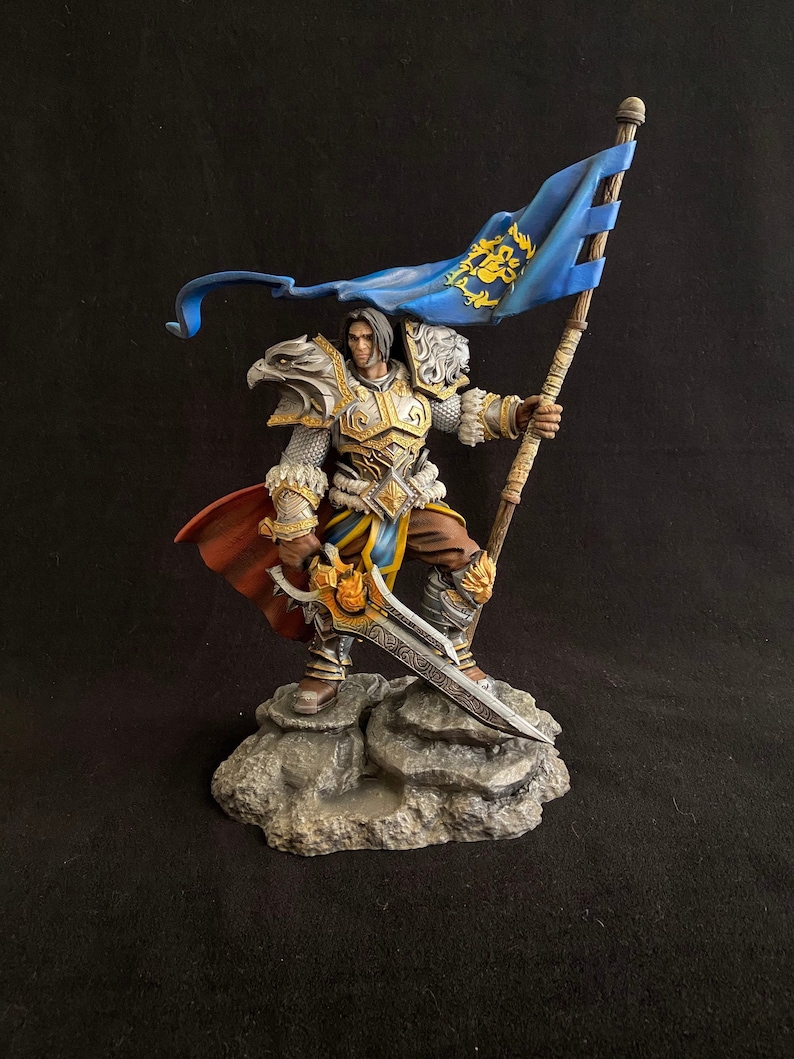 Warcraft Varian Wrynn statue 1/8 Scale Total38cm collectible image 1