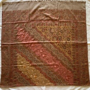 Pashmina shawl