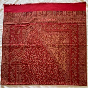 Pashmina shawl