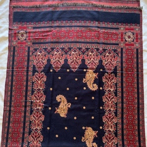Pashmina shawl