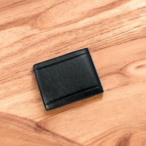 Cartera de cuero para hombre con RFID, plegable, segura y duradera, con capacidad adicional, regalo para hombre, billetera minimalista, porta efectivo artesanal, color negro