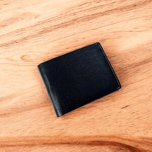 Cartera de cuero para hombre con RFID, plegable, segura y duradera, con capacidad adicional, regalo para hombre, billetera minimalista, porta efectivo artesanal, color negro