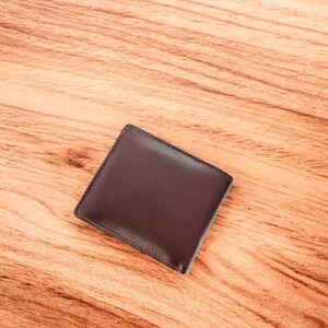 Cartera de cuero plegable RFID para hombre, segura y duradera, con capacidad extra. Regalo para hombre. Cartera minimalista/tarjetero artesanal, color marrón oscuro.