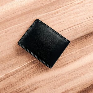 Cartera RFID plegable de cuero para hombre segura y duradera con capacidad adicional regalo para hombres Cartera minimalista/efectivo hecho a mano/soporte negro