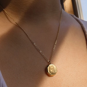 Geometric Coin Necklace, 18K Octagon Pendant Necklace, Dainty Gold Necklace, Delicate Necklace for Women, Anniversary Gift, Christmas Gift