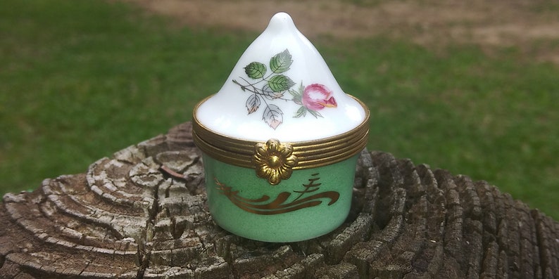 Artoria Limited Edition Rose Limoges Trinket Box Very Rare Find Rose France 80s/90s Porcelain Louis XVI image 1