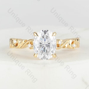 Vintage Oval Cut Moissanite Engagement Ring 14K Gold Floral  Engagement Ring ,Vine Leaf Nature-Inspired Ring .Vintage Moissanite Bridal Ring