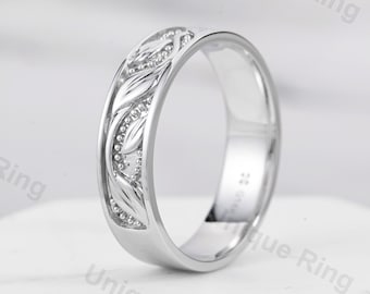 Cottagecore 14K Gold Leaf Band Ring: Vintage Floral Wedding Band
